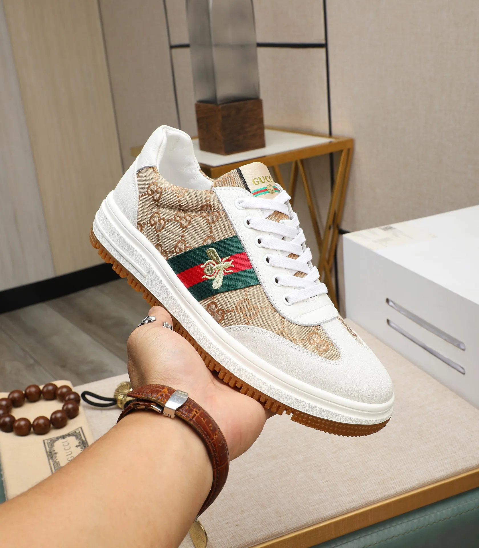Men's shoes💰440 GUCCI🔍🔍2024 latest spring style On sale at the same time at the counter, original calfskin imported from Italy, genuine leather lining, (high-end, luxury, and class) exquisite workmanship, soles: original soles specially provided by the original factory, ⚠Exclusive double-layer movable molded soles are super comfortable⚠, real photos🎬The real ones are better🔍🔍"High quality·Follow the order" code number 38-44